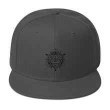 Load image into Gallery viewer, Geomecheye Snapback Hat